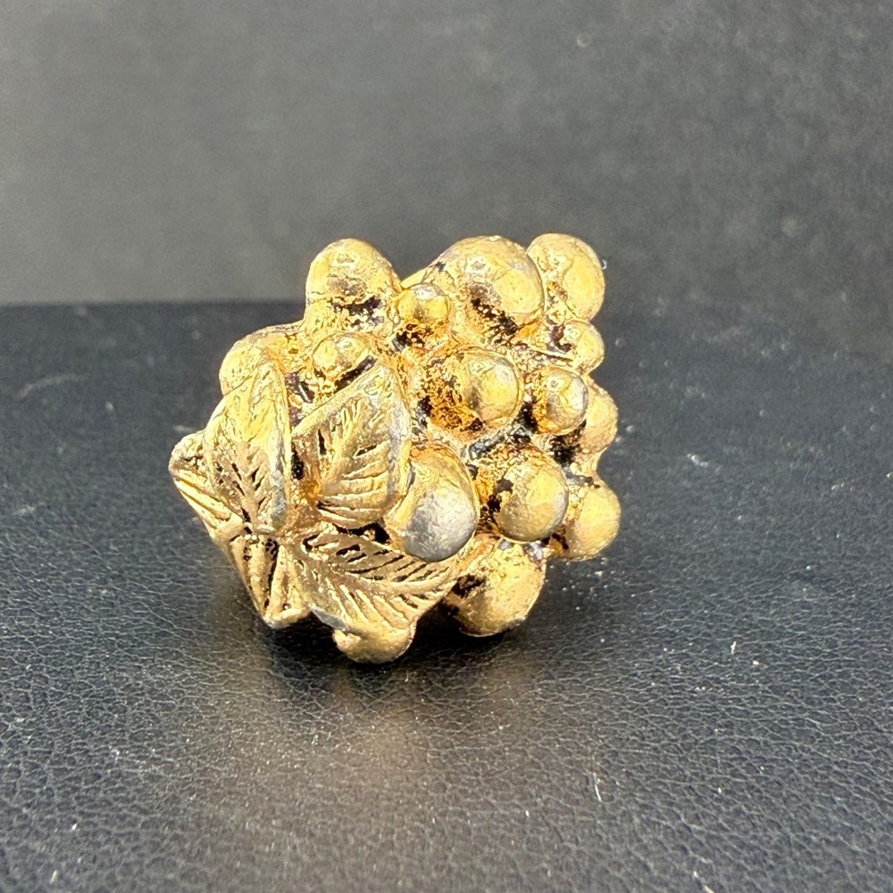 Vintage Sarah Coventry Ring Gold Grapes Cluster Adjustable Size 6.5 READ
